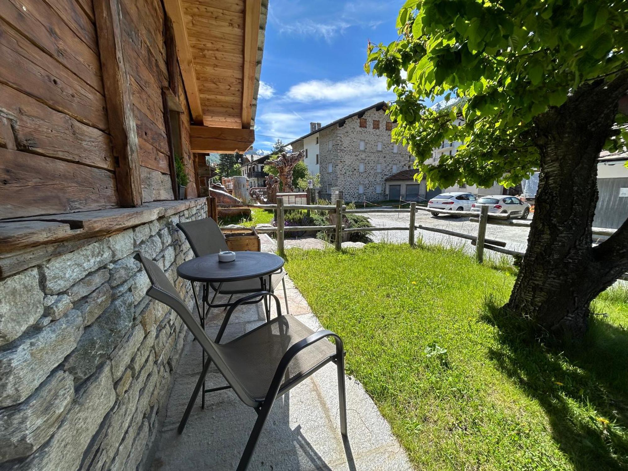 Hibou Chambres - Cogne Bagian luar foto