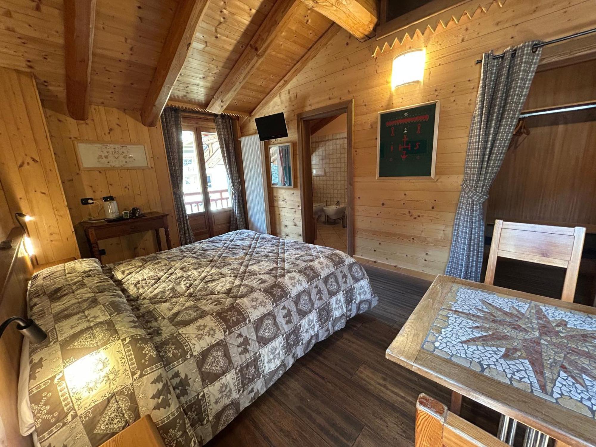 Hibou Chambres - Cogne Bagian luar foto